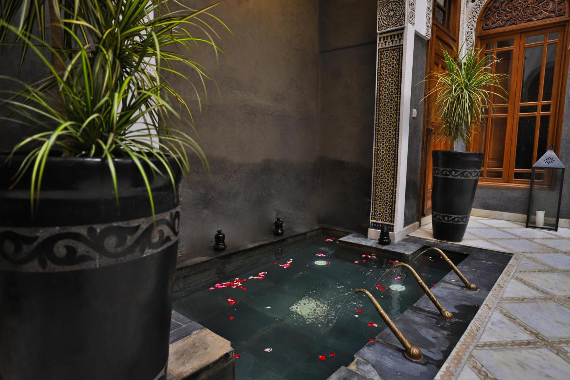 Riad Layla Fez Exterior foto